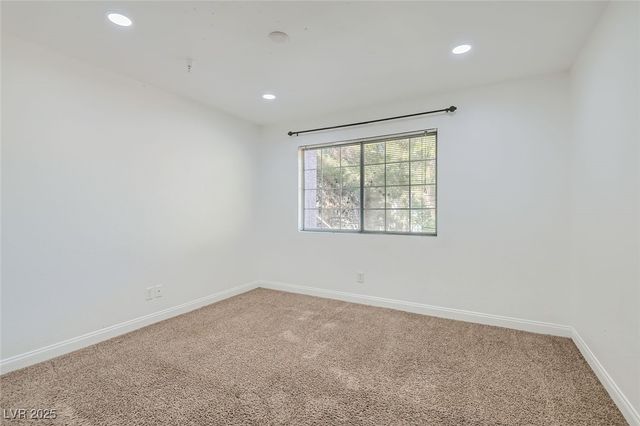 2750 South Durango Drive 2121, Las Vegas, NV 89117