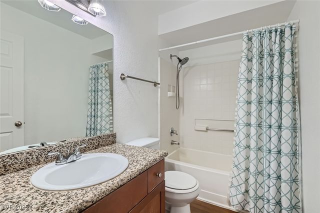 2750 South Durango Drive 2121, Las Vegas, NV 89117