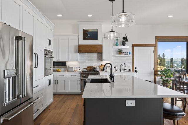 10303 N Wieber Dr, Spokane, WA 99208