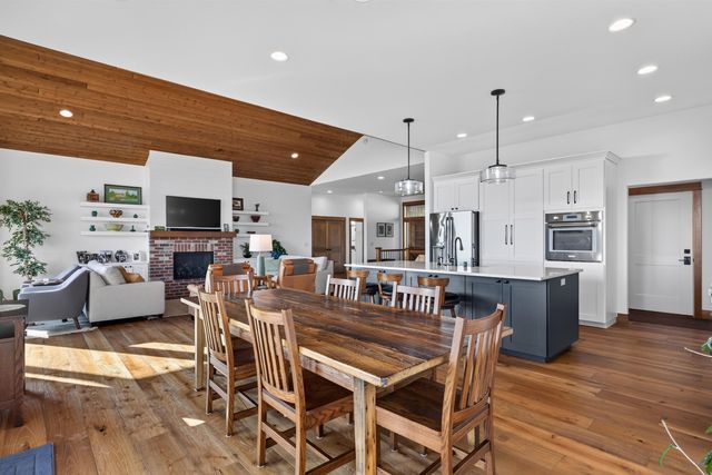 10303 N Wieber Dr, Spokane, WA 99208