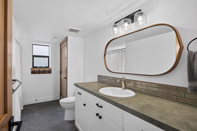 10303 N Wieber Dr, Spokane, WA 99208