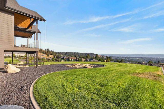 10303 N Wieber Dr, Spokane, WA 99208