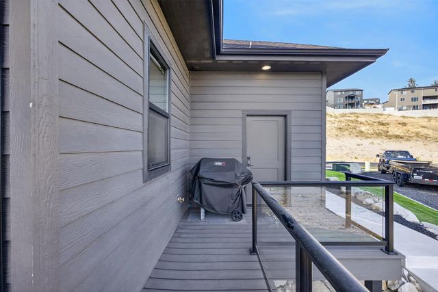 10303 N Wieber Dr, Spokane, WA 99208