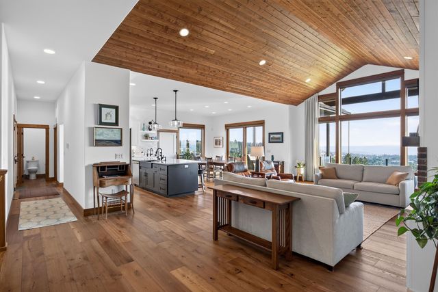 10303 N Wieber Dr, Spokane, WA 99208