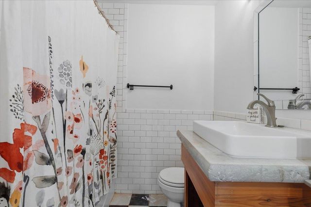 7512 Hardy DR, Austin, TX 78757