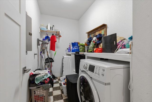 7512 Hardy DR, Austin, TX 78757