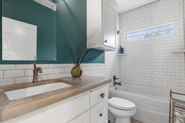 7512 Hardy DR, Austin, TX 78757