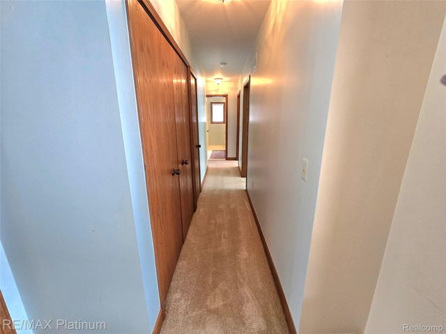 30477 Pickford Street, Livonia, MI 48152