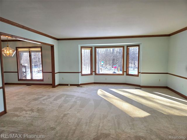 30477 Pickford Street, Livonia, MI 48152