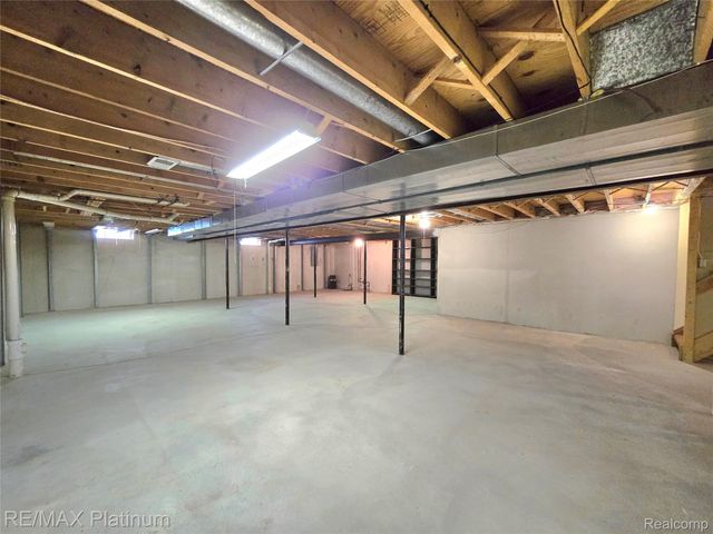 30477 Pickford Street, Livonia, MI 48152