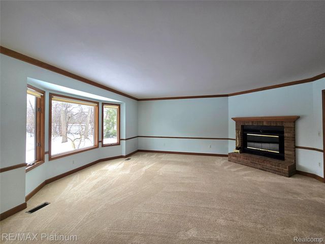 30477 Pickford Street, Livonia, MI 48152