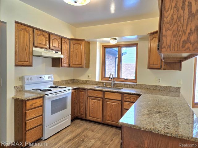 30477 Pickford Street, Livonia, MI 48152