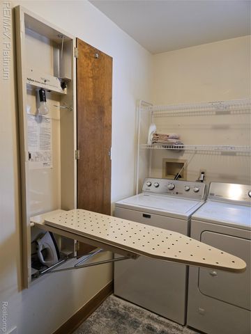 30477 Pickford Street, Livonia, MI 48152