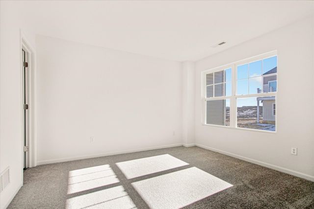 343 Kingsport Drive, South Elgin, IL 60177