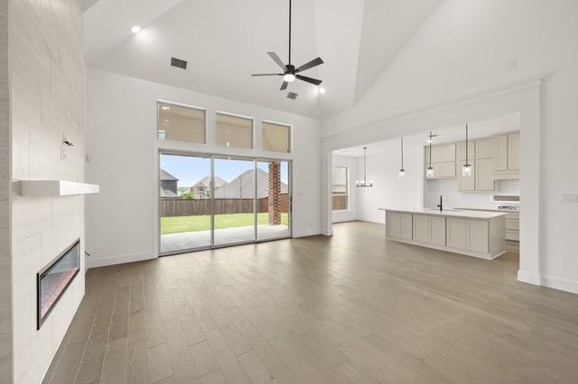 9908 Casa Frontera Drive, Fort Worth, TX 76179