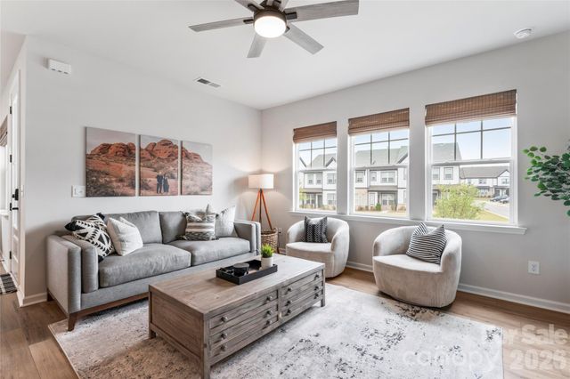 5730 Clear Creek Lane, Charlotte, NC 28215