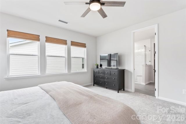 5730 Clear Creek Lane, Charlotte, NC 28215