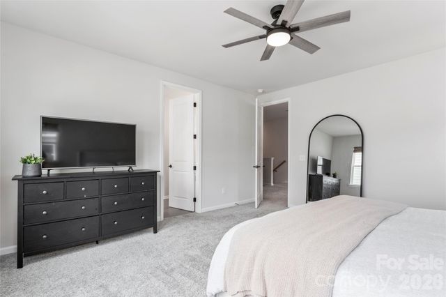 5730 Clear Creek Lane, Charlotte, NC 28215