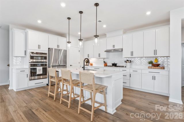 5730 Clear Creek Lane, Charlotte, NC 28215