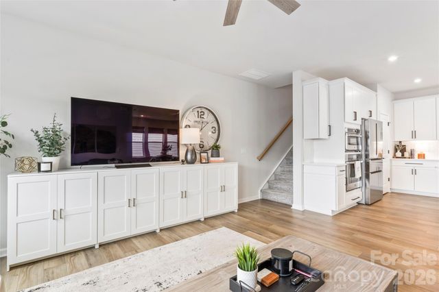 5730 Clear Creek Lane, Charlotte, NC 28215