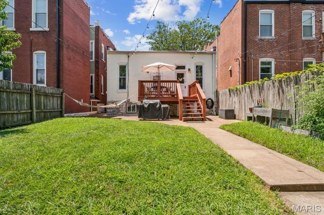 2704 Louisiana Avenue, St Louis, MO 63118