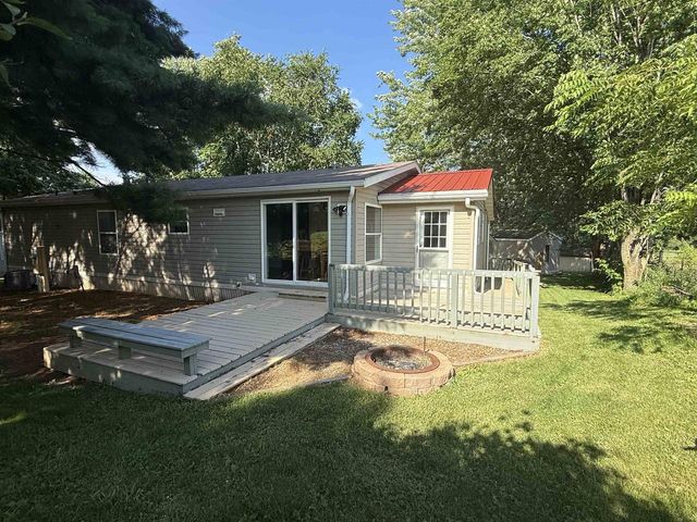 40 Fawn Drive, Wisconsin Dells, WI 53965