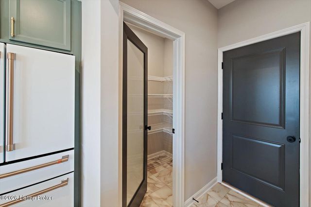 114 Dayflower Ct, Shepherdsville, KY 40165