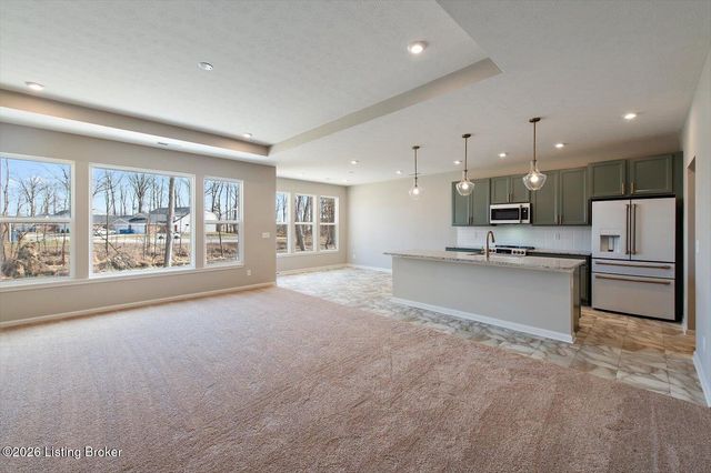 114 Dayflower Ct, Shepherdsville, KY 40165