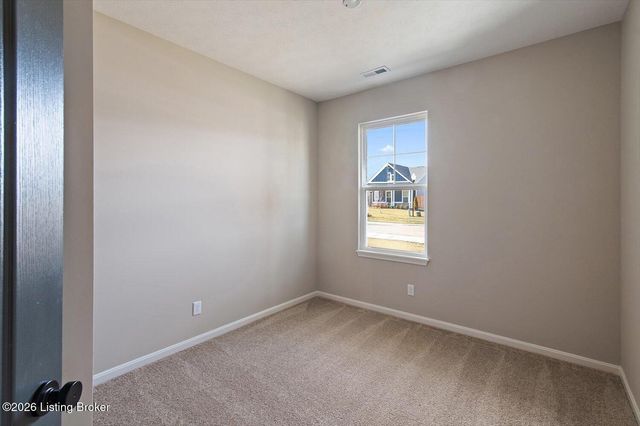 114 Dayflower Ct, Shepherdsville, KY 40165