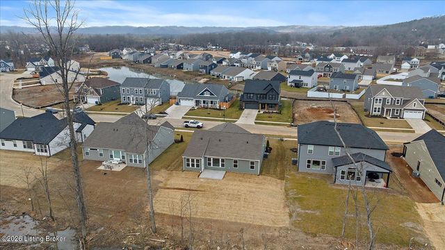 114 Dayflower Ct, Shepherdsville, KY 40165