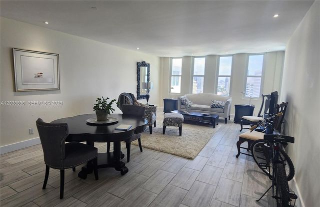 5401 Collins Avenue 1513, Miami Beach, FL 33140