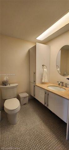 5401 Collins Avenue 1513, Miami Beach, FL 33140