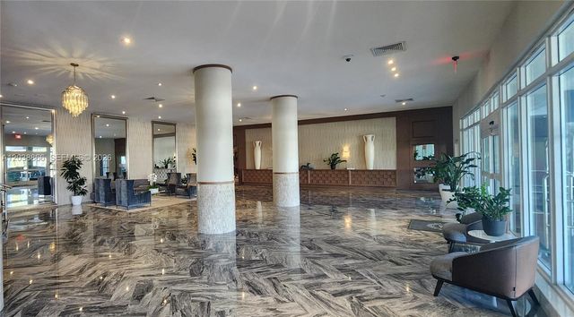 5401 Collins Avenue 1513, Miami Beach, FL 33140