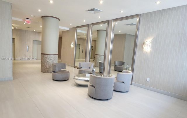 5401 Collins Avenue 1513, Miami Beach, FL 33140