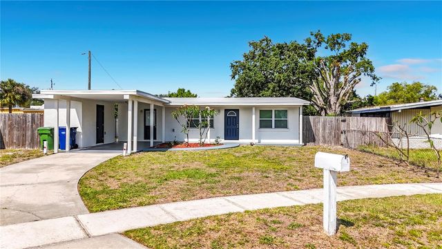 4305 WALLACE CIRCLE, Tampa, FL 33611