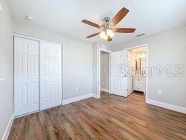 4305 WALLACE CIRCLE, Tampa, FL 33611