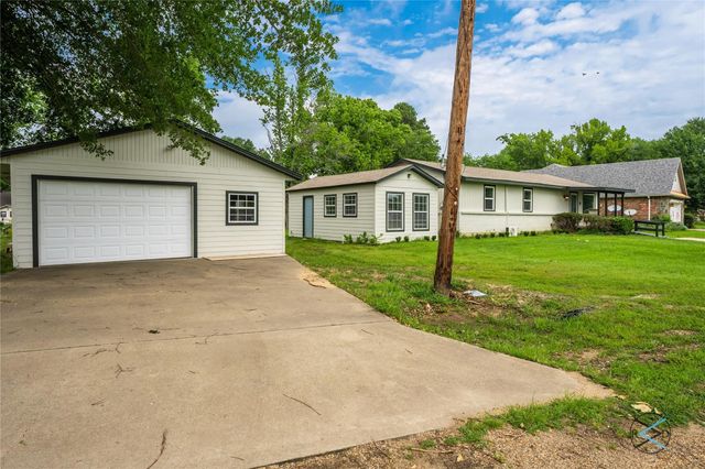113 Goodknight Ranch Road, Trinidad, TX 75163