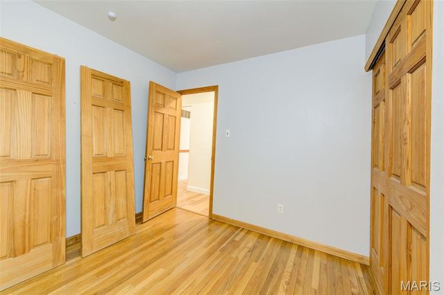 12071 Ameling Road, Maryland Heights, MO 63043