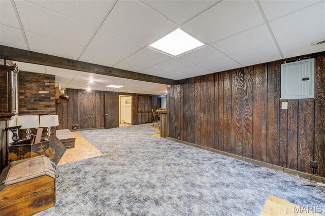 12071 Ameling Road, Maryland Heights, MO 63043