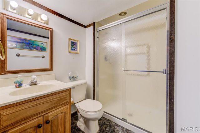 12071 Ameling Road, Maryland Heights, MO 63043