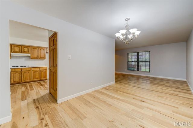 12071 Ameling Road, Maryland Heights, MO 63043