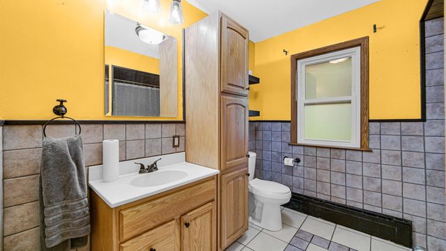 138 N Road, Schererville, IN 46375