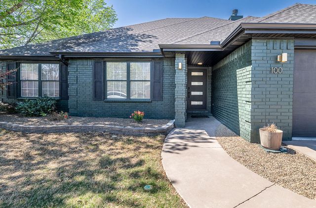 100 NW Apple Blossom, Bentonville, AR 72712
