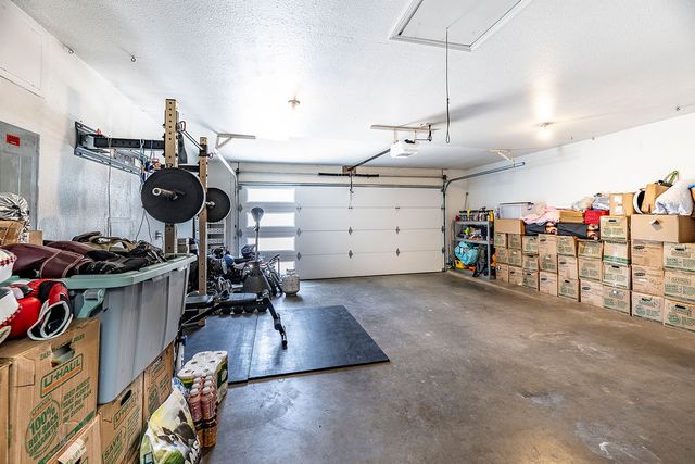 100 NW Apple Blossom, Bentonville, AR 72712