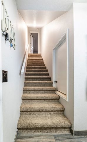100 NW Apple Blossom, Bentonville, AR 72712