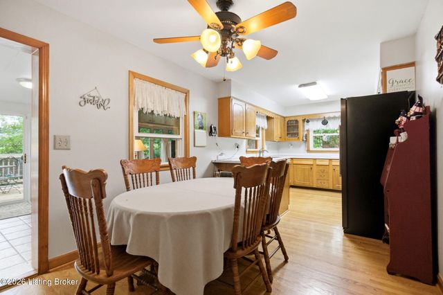 1050 Palatka Rd, Louisville, KY 40214