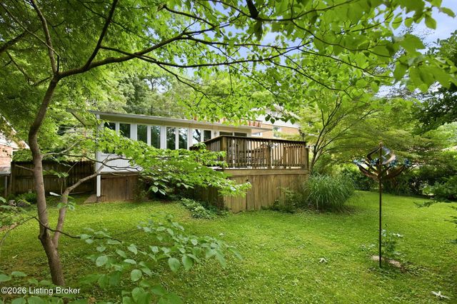 1050 Palatka Rd, Louisville, KY 40214