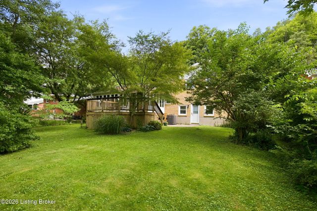 1050 Palatka Rd, Louisville, KY 40214