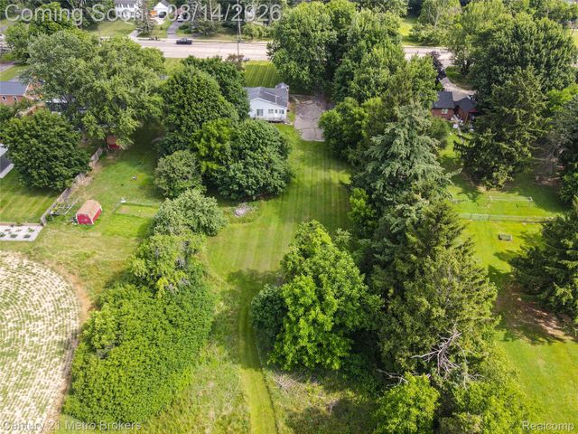 8294 Davison Road, Davison Township, MI 48423