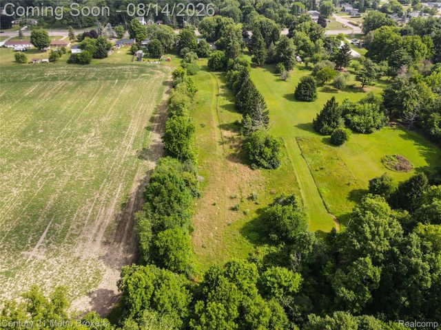 8294 Davison Road, Davison Township, MI 48423